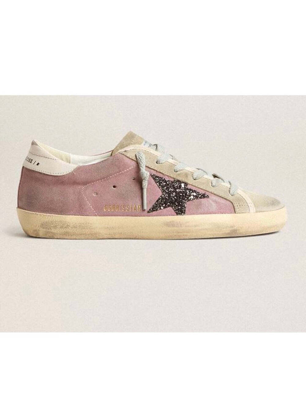 Golden Goose Super Star Sneakers(PLEASE REQUEST YOUR SIZE BEFORE PURCHASING)
